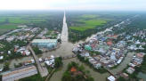 Thanh niên P.3, TP.Sa Đéc trao 12 ngàn chai nước cho người dân vùng hạn mặn Bến Tre