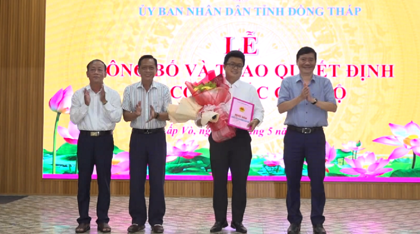 Công tác cán bộ tại H.Lấp Vò và H.Cao Lãnh
