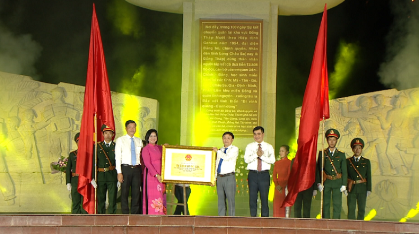 Đón nhận Bằng xếp hạng Di tích lịch sử quốc gia - Địa điểm Tập kết