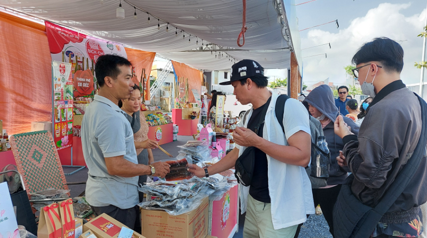 Gần 380 sản phẩm OCOP giới thiệu tại Festival Hoa – Kiểng Sa Đéc