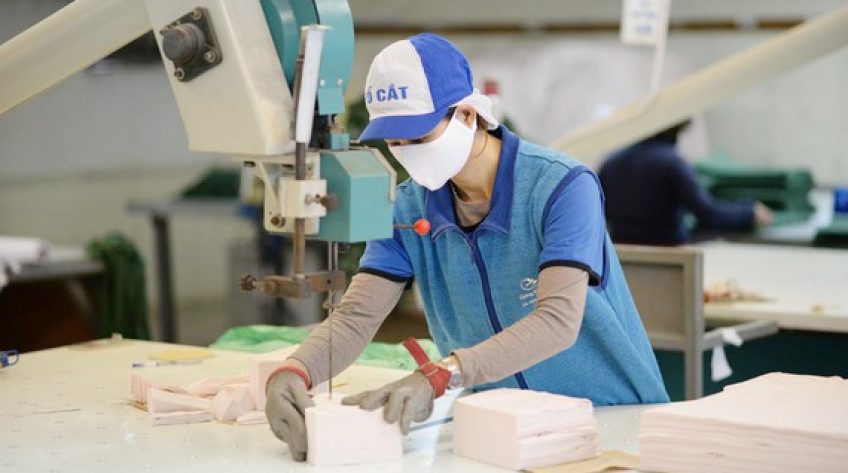 Thiếu vải làm khẩu trang nên phải nhập ngoại