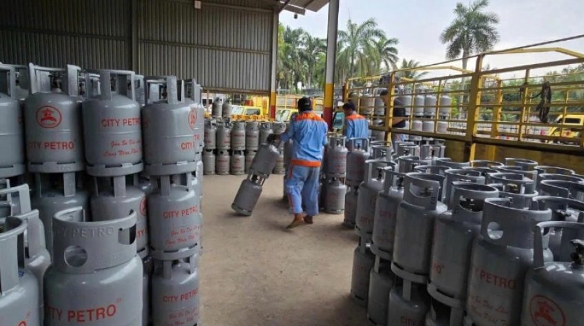 Giá gas vượt 500.000 đồng/bình 12kg sau đợt điều chỉnh mới
