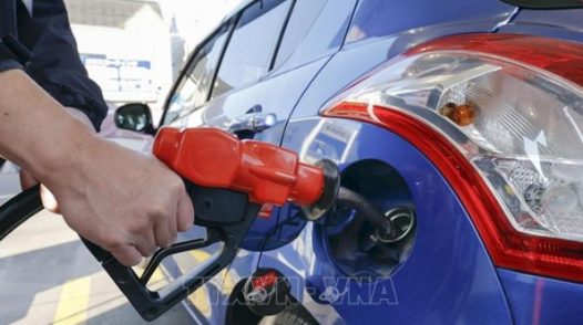Giao tranh bùng phát, giá dầu tăng trở lại