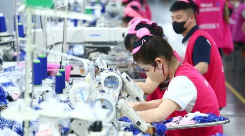 Công đoàn lấy ý kiến lao động về hoán đổi nghỉ lễ