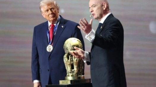 Tổng thống Trump chê giá vé World Cup đắt