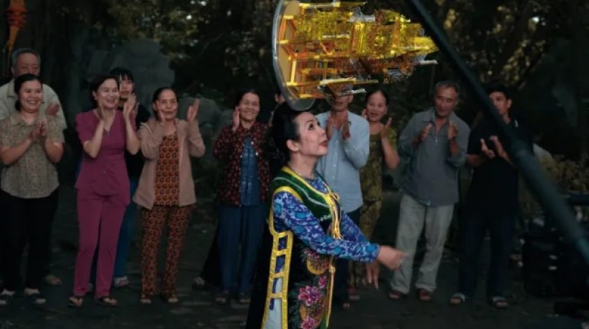 Phim Việt giằng co doanh thu phòng vé