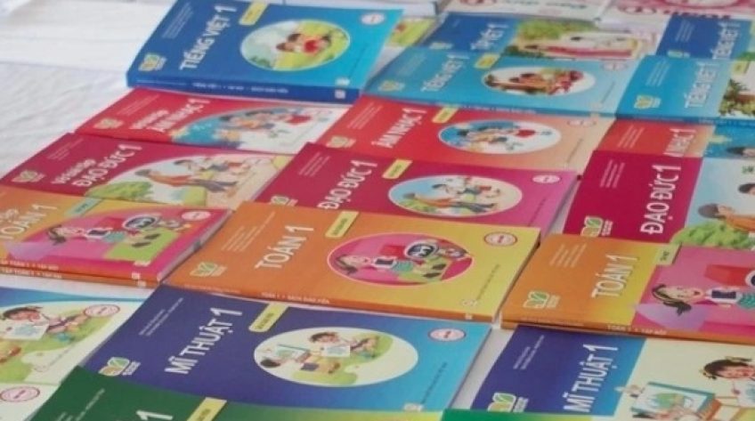 Miễn phí SGK trên toàn quốc từ năm học 2029–2030