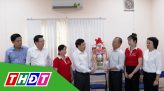 Chủ tịch UBND tỉnh Đồng Tháp thăm Công ty Cổ phần Thực phẩm Sen Đại Việt