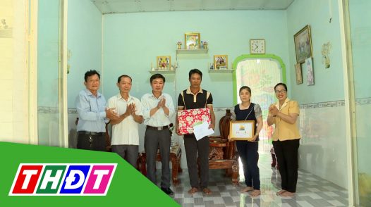 Vượt dốc - 31/12/2024: Hộ thoát nghèo tiêu biểu Lê Văn Tân