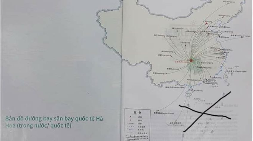 Saigontourist dùng ấn phẩm du lịch có 'đường lưỡi bò' phát cho khách