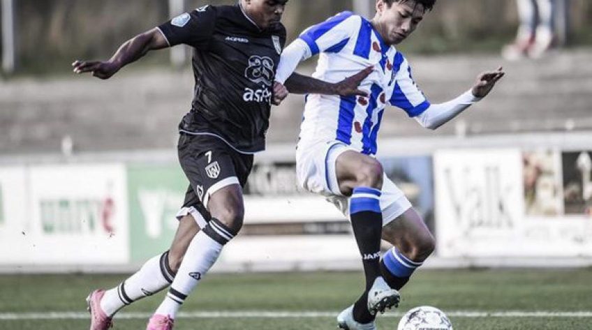 HLV Johnny Jansen (CLB Heerenveen): 'Văn Hậu khó ra sân trong năm nay'