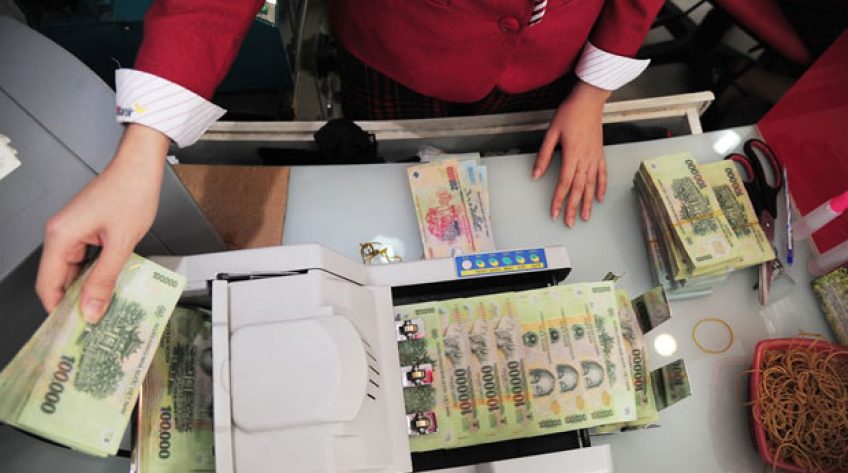 4 giao dịch bắt buộc thanh toán qua ngân hàng