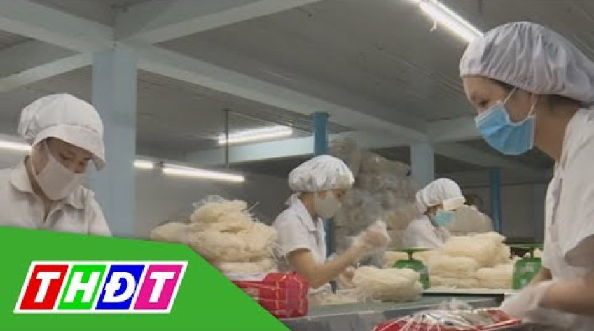Bún, phở, hủ tiếu ăn liền hút hàng