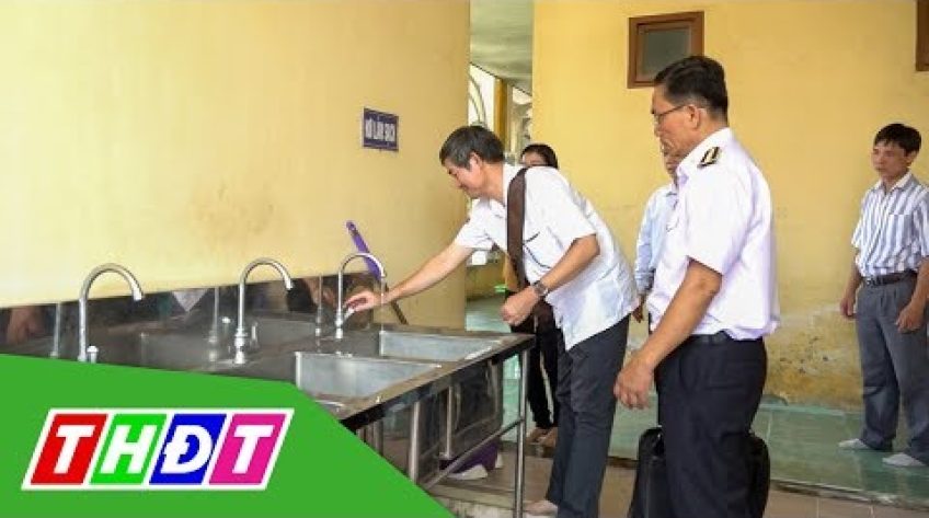 Kiểm tra công tác chuẩn bị đón học sinh trở lại lớp