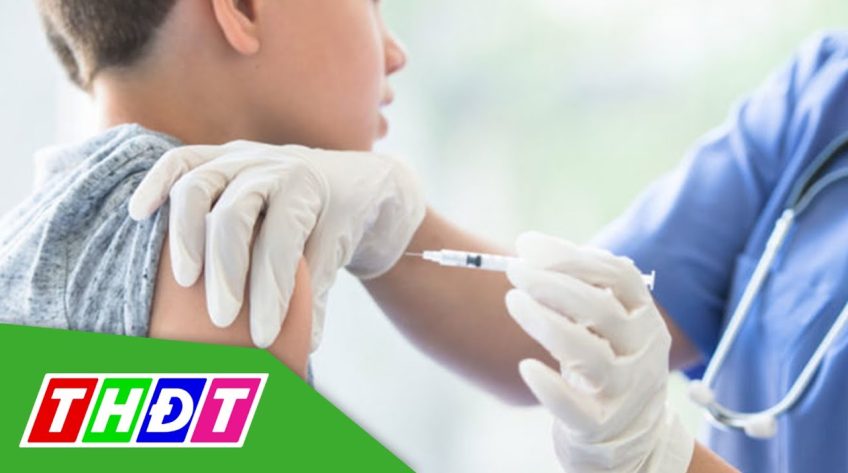 Thủ tướng yêu cầu kiểm điểm nếu chậm trễ mua vắc xin cho trẻ