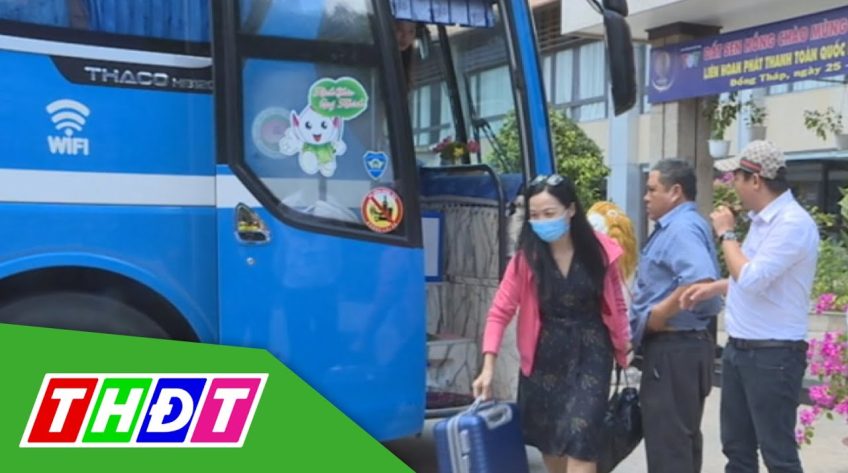 Những đoàn khách đầu tiên đến Liên hoan Phát thanh tại Đồng Tháp