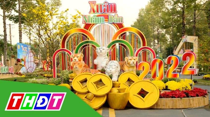 Người dân nô nức Du Xuân ở đường hoa TP. Cao Lãnh