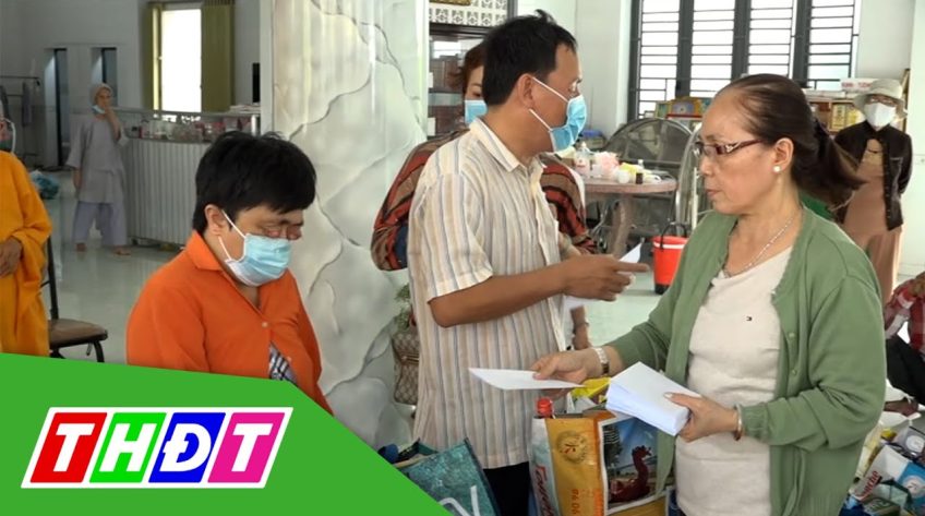 Trao 250 phần quà cho người khuyết tật, người khó khăn ở Sa Đéc