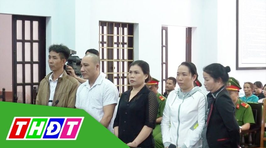 5 người trộn bột pin vào hồ tiêu lãnh án