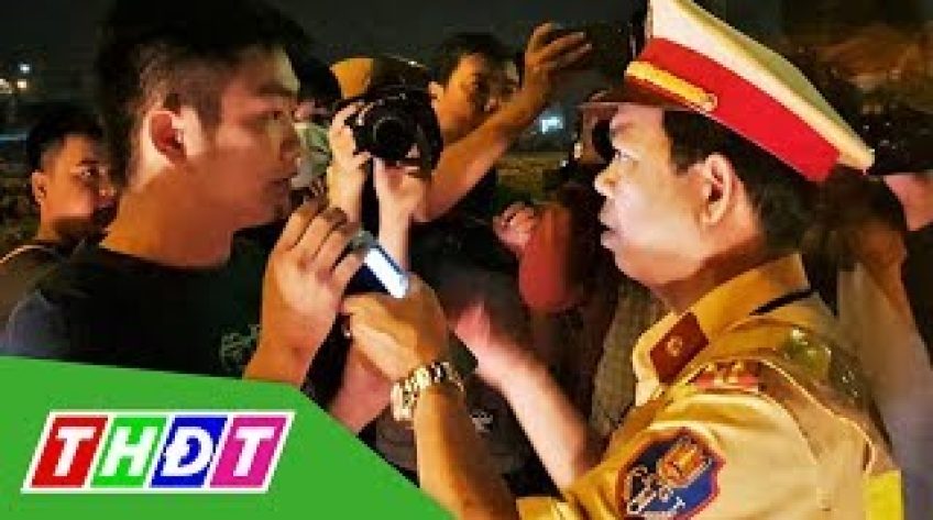 Tài xế bỏ chạy khi cảnh sát dừng xe đo nồng độ cồn