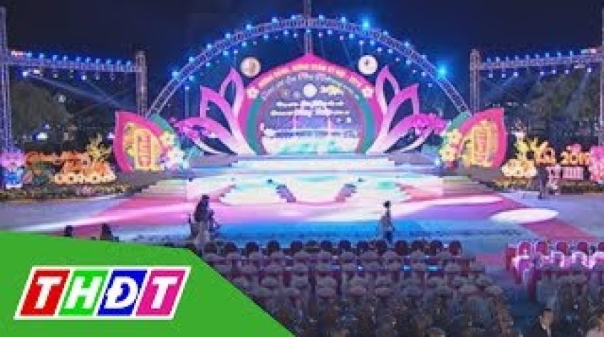 Không khí trước giờ Lễ hội đón Giao thừa Xuân Kỷ Hợi 2019