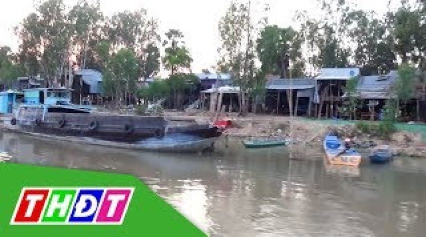 Đặc sản miền sông nước - Nhà bên sông