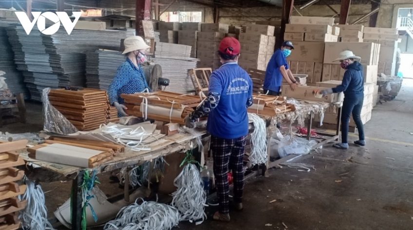 Nhiều doanh nghiệp xuất khẩu gỗ gặp khó