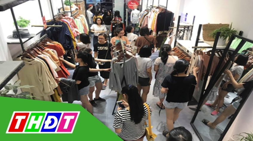 Cửa hàng thời trang giảm giá sâu