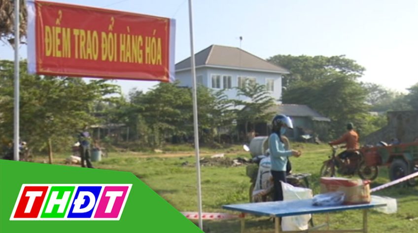 Hỗ trợ trao đổi nhu yếu phẩm cho người dân Campuchia