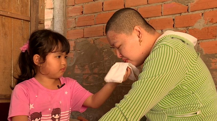 Nhịp cầu nhân ái - 22/12/2020: Giúp đỡ chị Nguyễn Thị Trúc Chi