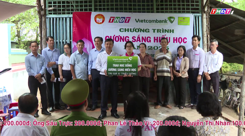 Gương sáng hiếu học - 27/8/2025: Sinh viên Phan Thị Phương Vy