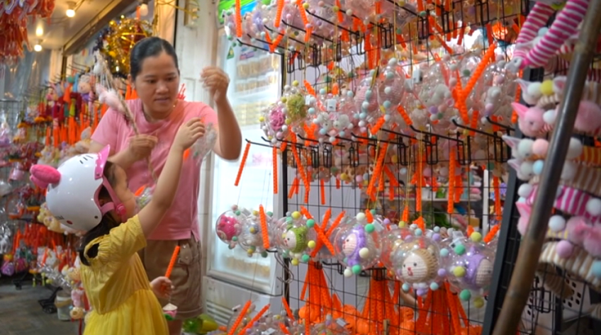 Lồng đèn thủ công: Gắn kết truyền thống và hiện đại