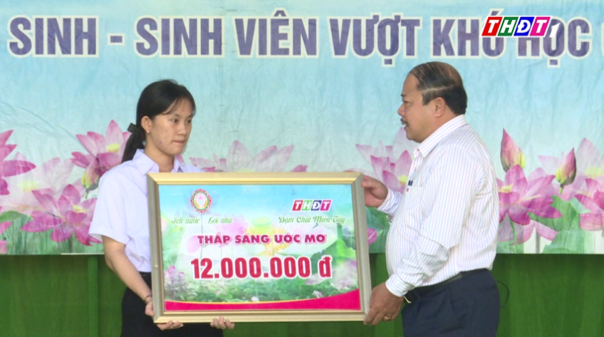 Thắp sáng ước mơ - 10/10/2025: Học sinh Nguyễn Thị Thùy Dương