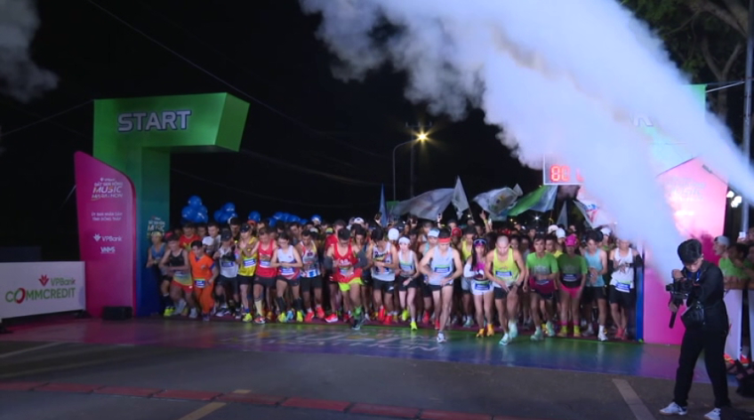Hơn 10.000 vận động viên tranh tài tại Giải marathon Đất Sen Hồng 2025