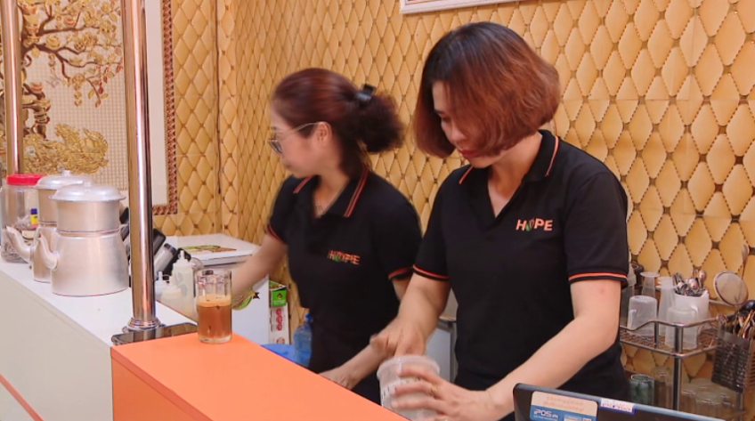 Hơn 50.000 quán cà phê, cửa hàng ăn uống đã đóng cửa