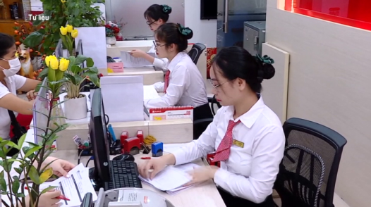 Hàng loạt ngân hàng tăng mạnh lãi suất tiết kiệm