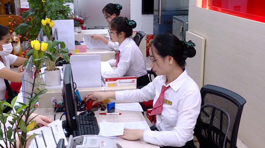Sẽ ngưng dùng hộ chiếu giao dịch ngân hàng từ năm 2025