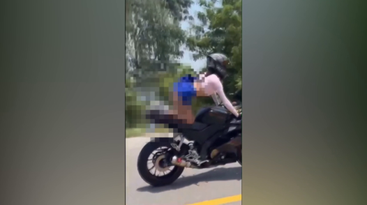 Người phụ nữ nước ngoài 