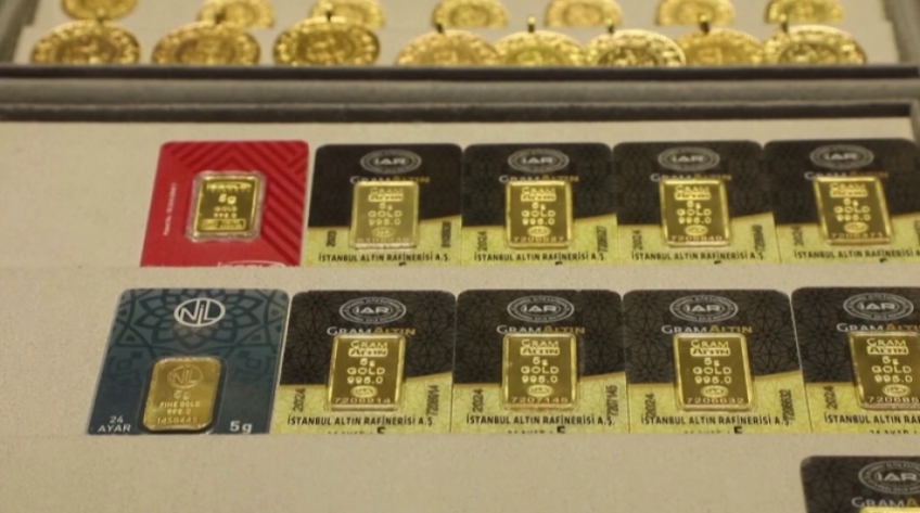 Giá vàng lao dốc, mất hơn 10 triệu đồng/lượng