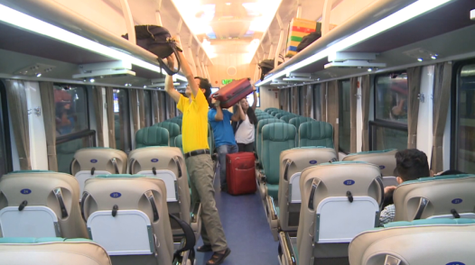 Khách liên tục trễ tàu Tết, ngành đường sắt khuyến cáo