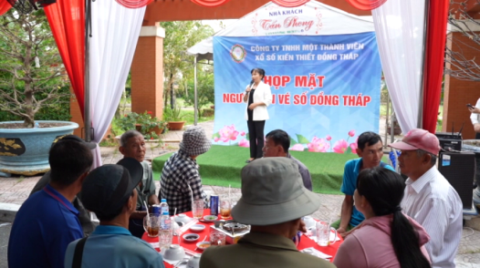 Công ty Xổ số kiến thiết Đồng Tháp họp mặt tri ân người bán vé số lẻ