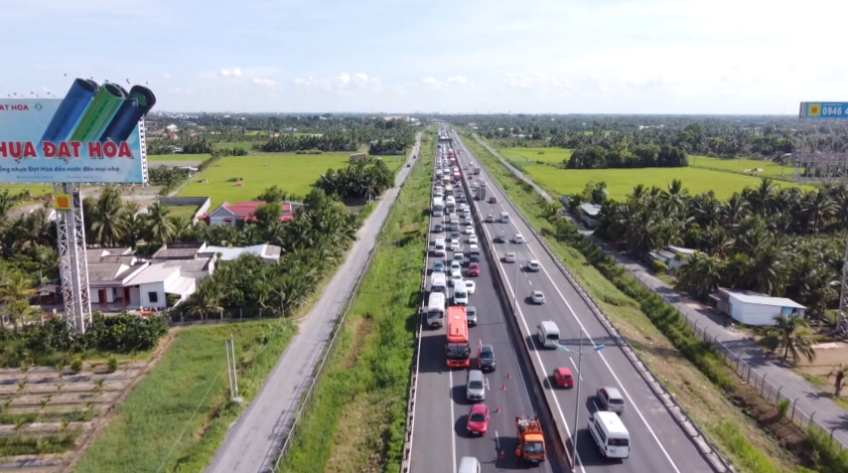 CSGT cảnh báo nguy cơ tai nạn trên cao tốc sau Tết