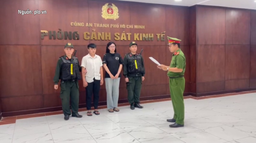 TP. HCM khởi tố 2 người bán hàng giả tại Chợ Lớn