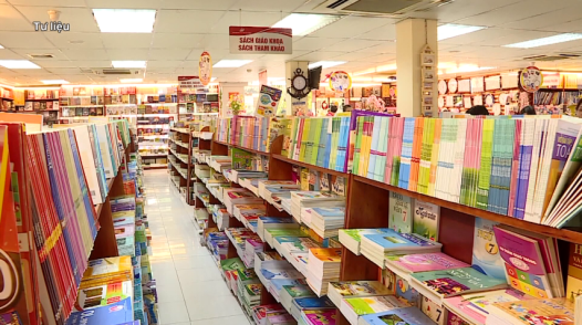 Sách giáo khoa có giá từ 155.000 - 300.000 đồng/bộ
