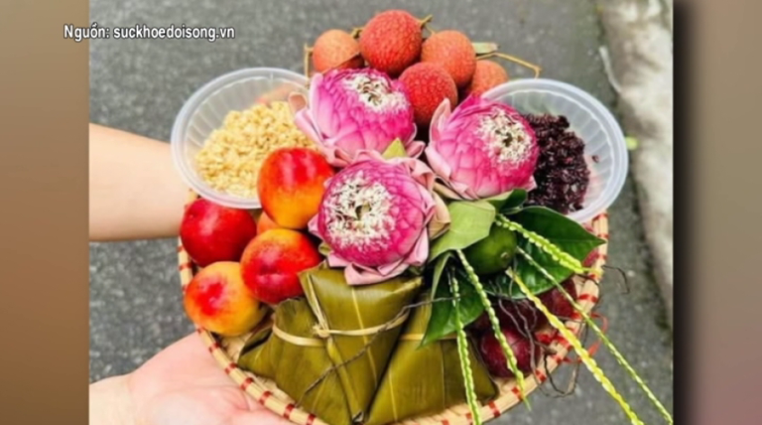 Tết Đoan Ngọ: Nhiều gia đình chọn mâm cúng tối giản