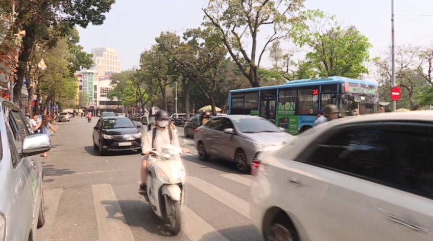 Trong 30 năm, nắng nóng chạm và vượt lịch sử 21 lần
