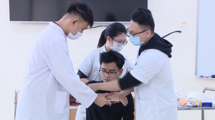 Dự định bỏ đào tạo phân chia bác sĩ chuyên khoa 1, chuyên khoa 2