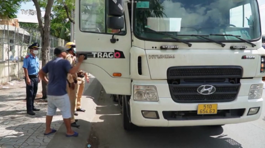 Tổng kiểm soát, xử lý xe kinh doanh vận tải trên toàn quốc