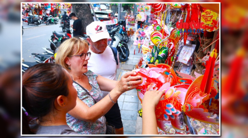 Sắc màu Trung thu phủ kín phố Hàng Mã