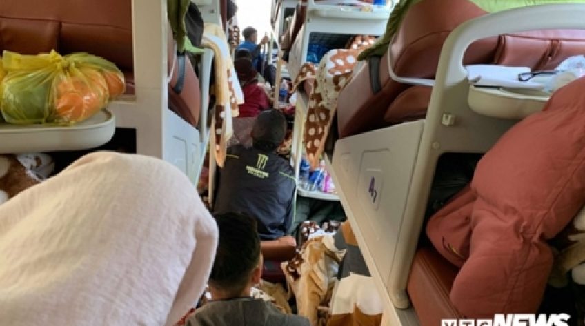 Giá vé xe khách đầu xuân tăng gấp 3 lần ngày thường, hành khách khổ sở